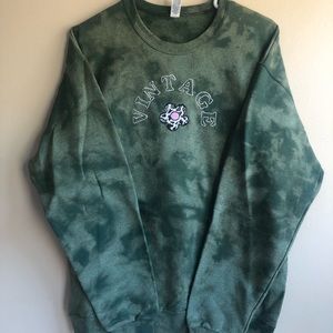 Vintage cow print crew